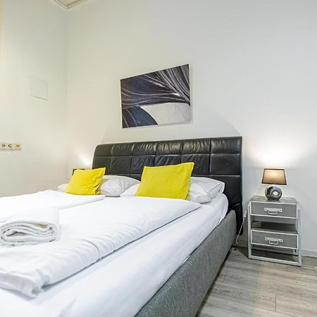 Modern Apartment Suitable For Longstays Wenen Buitenkant foto
