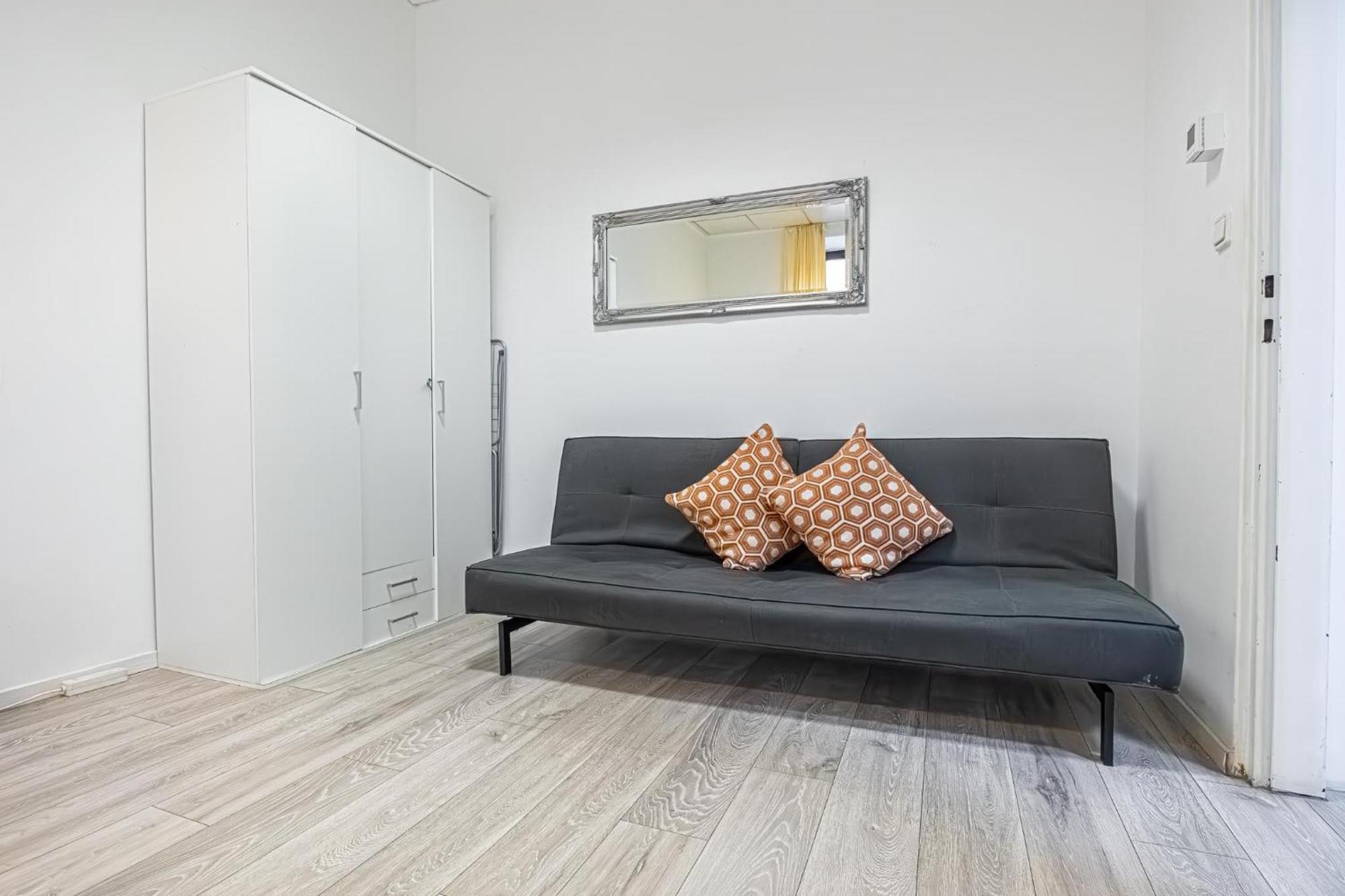 Modern Apartment Suitable For Longstays Wenen Buitenkant foto